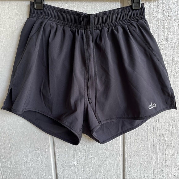 ALO Yoga Stride Shorts Running Lined Black Size XS - Picture 2 of 7